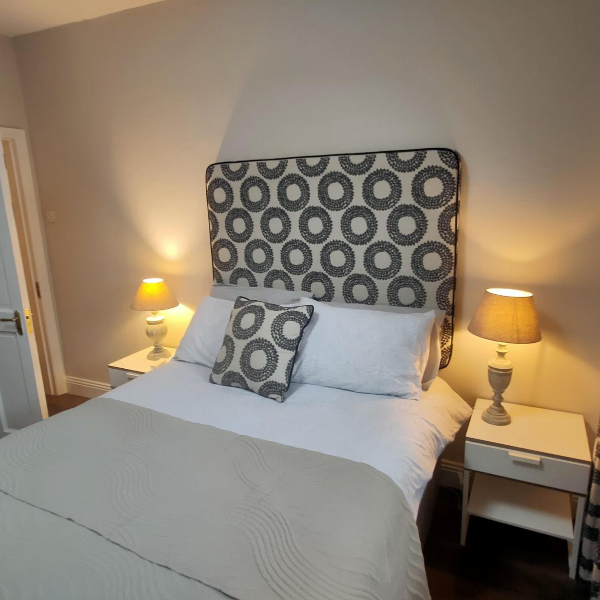 Russell Mews Apartment Ennis Ngoại thất bức ảnh