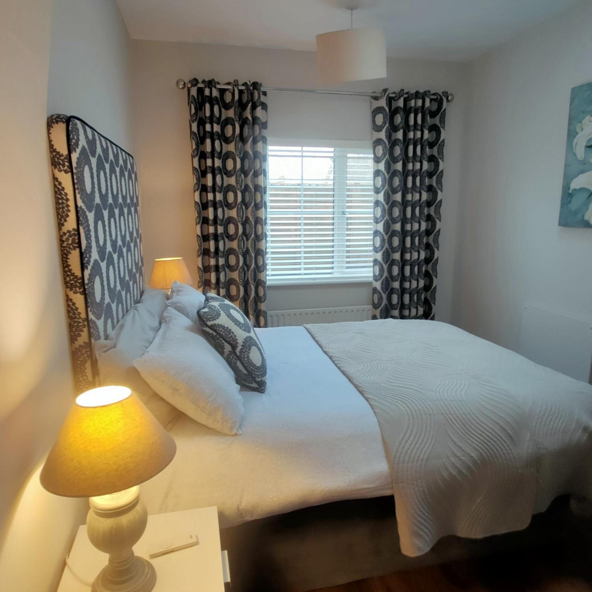 Russell Mews Apartment Ennis Ngoại thất bức ảnh